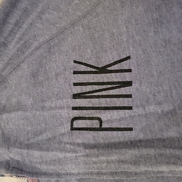 ☀️ Victoria secret hooded zip up. XS - Picture 3 of 4